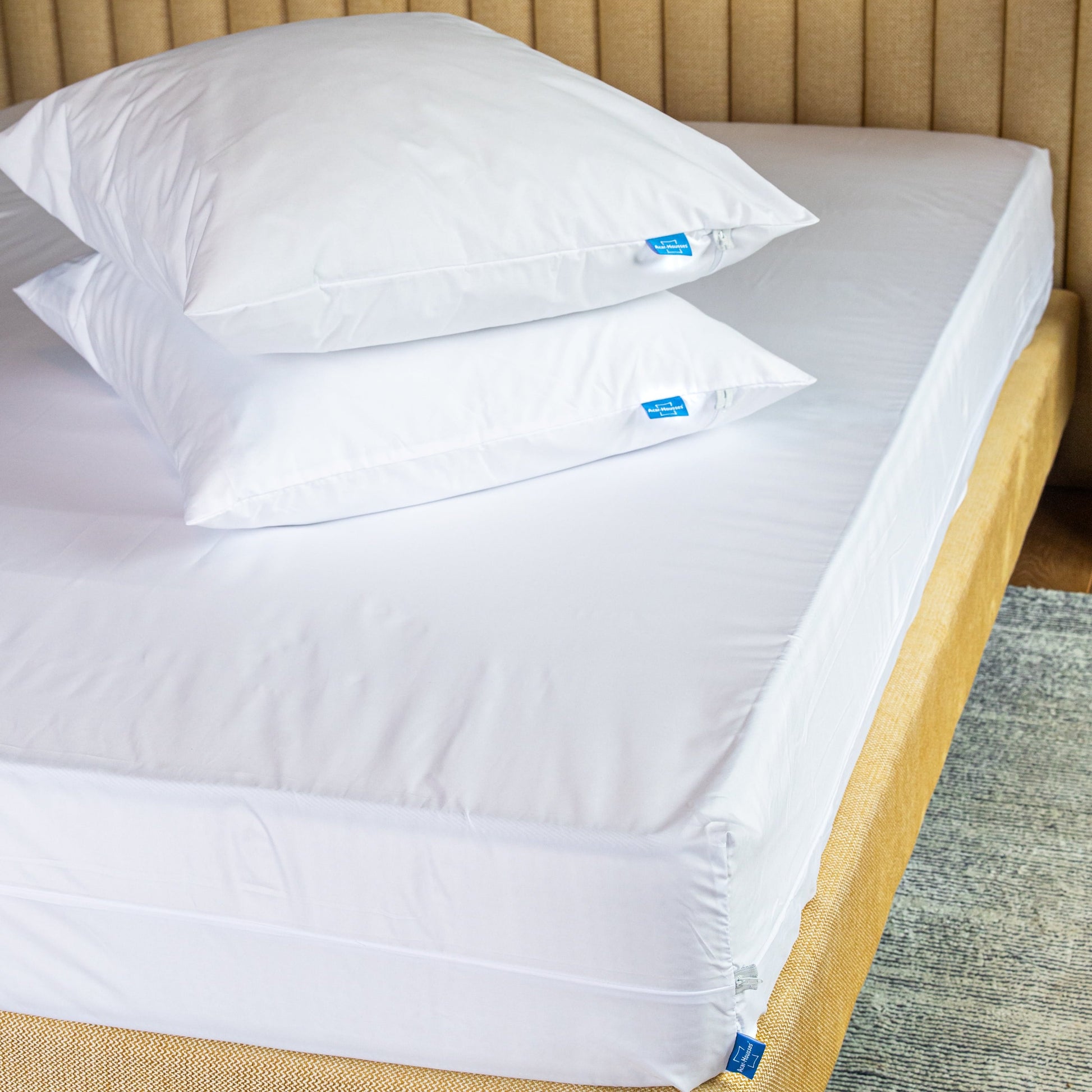 Housse de protection matelas 160x200x25 cm contre les allergies aux acariens.